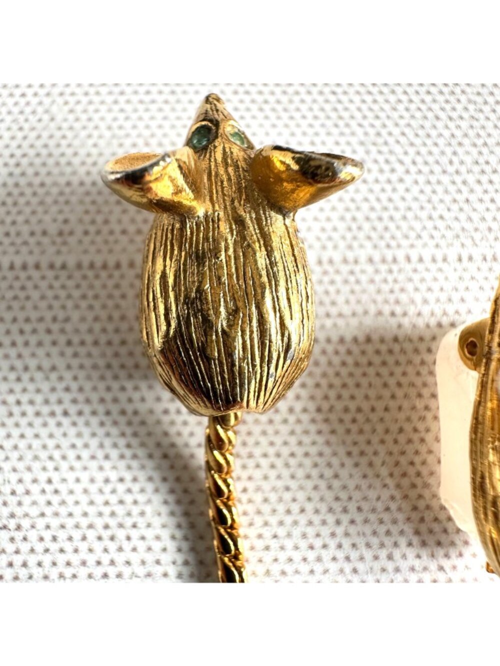 1960s Gold Tone Mouse Scatter Pins Chain Tails Green Eyes - Picture 2 of 10